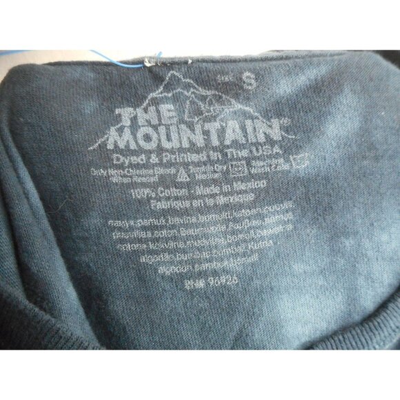 The Mountain Great white Shark bite jaws T-shirt - Picture 3 of 4